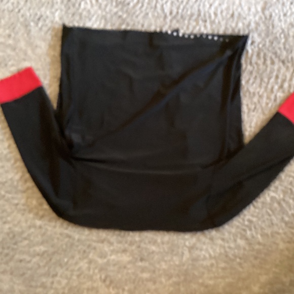 Libra blouse size S/P one piece blouse black  with polka dot attached tank. - Picture 4 of 4